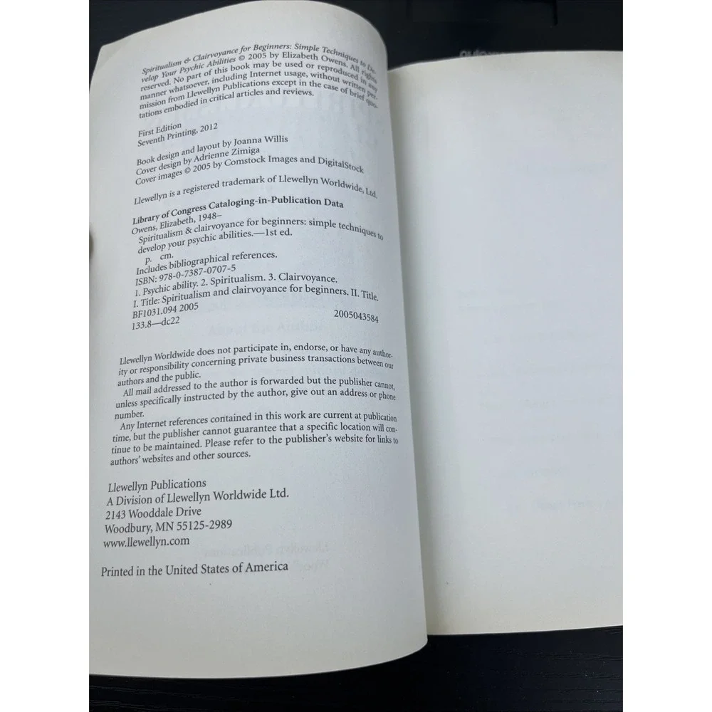 Spiritualism & Clairvoyance‎ for Beginners Elizabeth Owens Psychic Guide Book